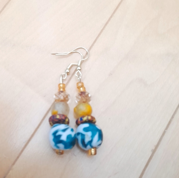 Sold! New handmade glass bead drop earrings - Picture 4 of 6